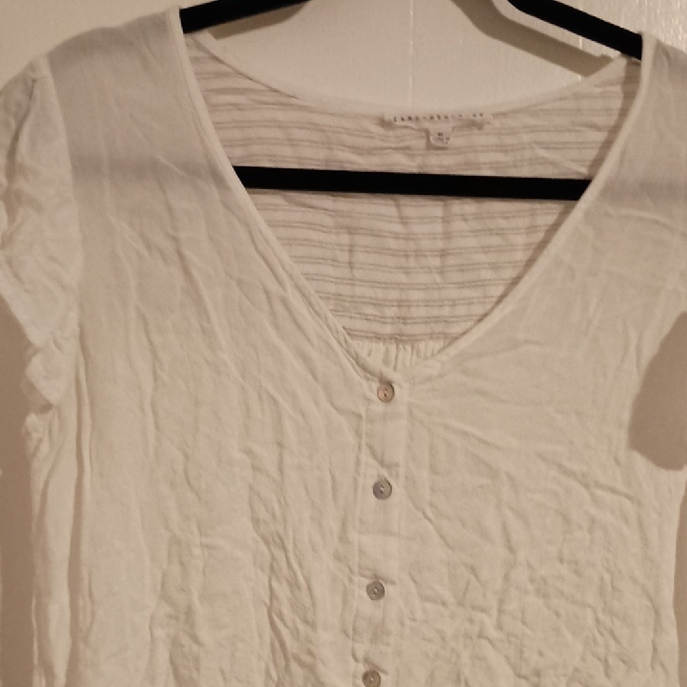Cream Flutter Sleeve Ruffled Blouse - Picture 4 of 6